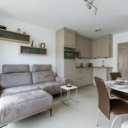 Huswell - Spacious & Light With Double Terrace