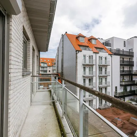 Huswell - Spacious & Light With Double Terrace Nieuwpoort
