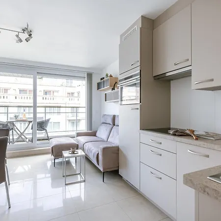 Casiola - Spacious & Light With Double Terrace Appartement
