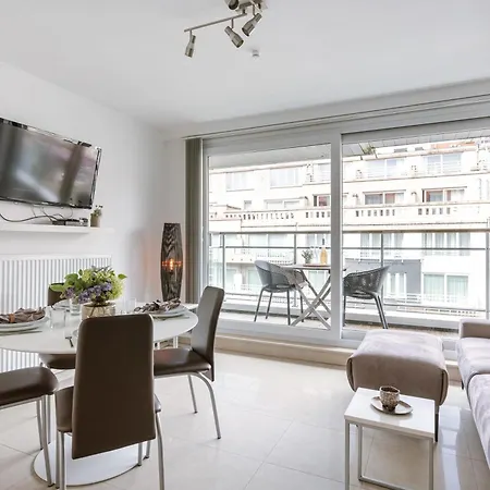 Casiola - Spacious & Light With Double Terrace Lejlighed *